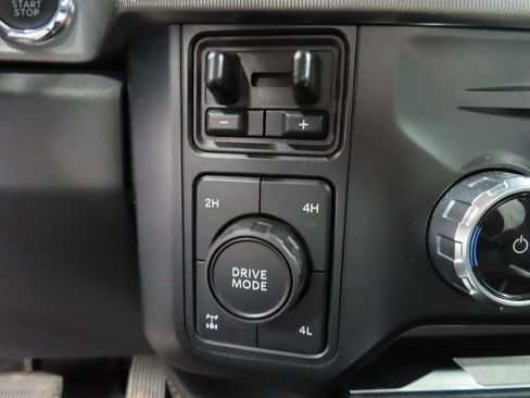 Used 2024 Ford F250 Platinum image 71