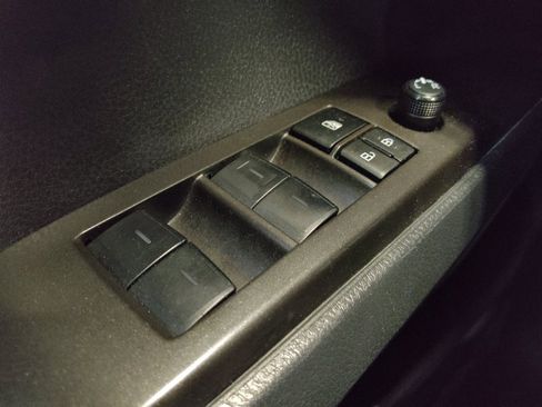 Used 2023 Toyota Camry SE FWD image 27
