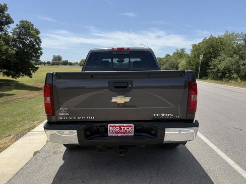 Used 2011 Chevrolet Silverado 1500 LT w/ Texas Edition RWD image 9