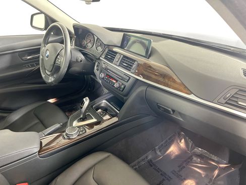 Used 2015 BMW 320i xDrive 320i xDrive image 27