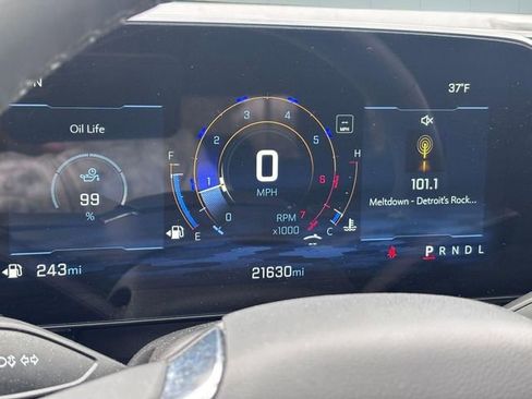 Used 2025 Chevrolet Equinox LT FWD image 21