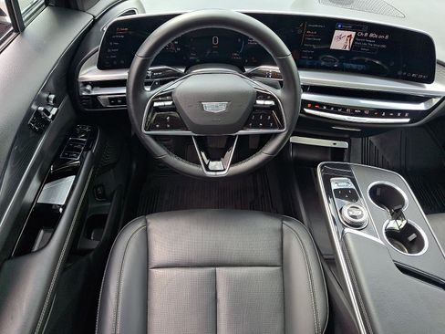 Certified 2024 Cadillac Lyriq Luxury RWD image 23