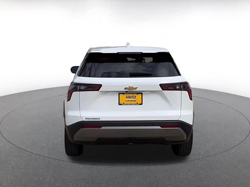 Used 2025 Chevrolet Equinox LT image 12