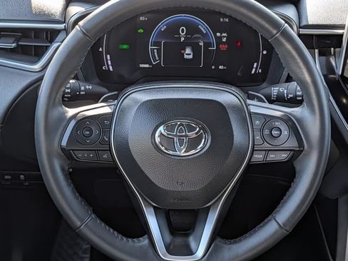 Used 2024 Toyota Corolla Cross AWD Hybrid w/ Convenience Package image 13