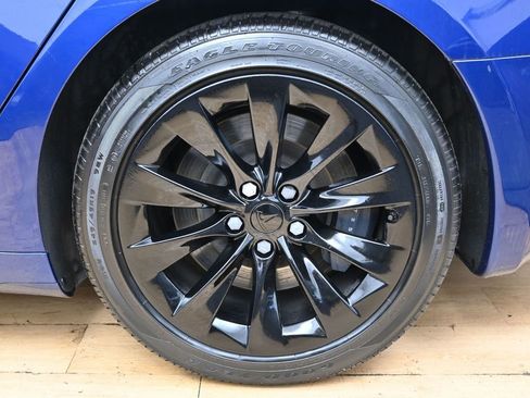 Used 2020 Tesla Model S Long Range Plus AWD/4WD image 11