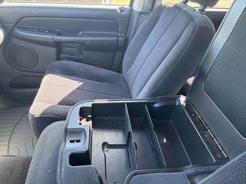 Used 2005 Dodge Ram 1500 Truck SLT image 24