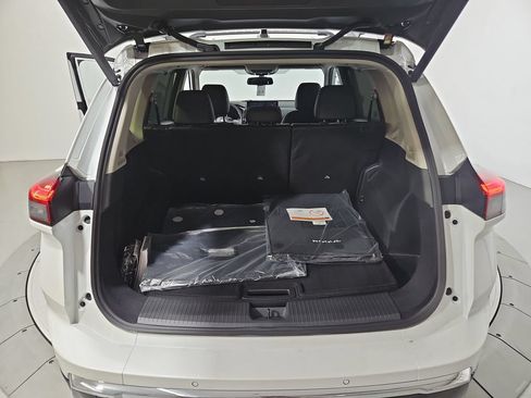 New 2026 Nissan Rogue Platinum w/ Platinum Premium Package AWD/4WD image 23