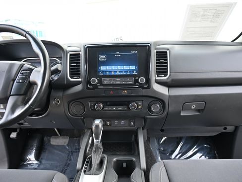 Used 2023 Nissan Frontier SV w/ Technology Package image 7