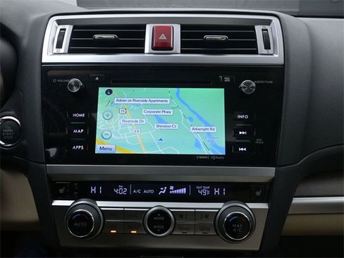 Used 2016 Subaru Outback 3.6R Limited image 11