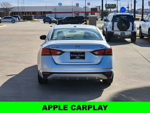 Used 2024 Nissan Altima 2.5 SV image 5