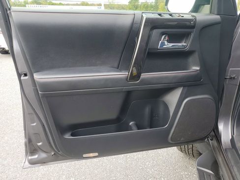 Used 2023 Toyota 4Runner TRD Off-Road Premium w/ Off Road Premium Plus Package image 10