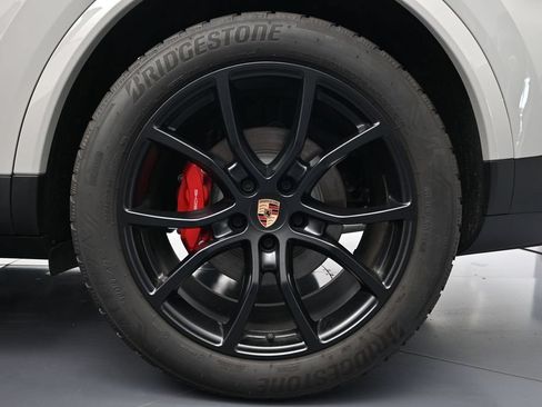 Certified 2026 Porsche Cayenne S AWD/4WD image 43