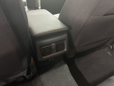 Used 2025 Toyota Camry Hybrid image 15