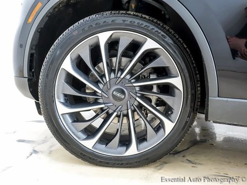 Used 2023 Lincoln Aviator Reserve w/ Equipment Group 201A AWD/4WD image 12