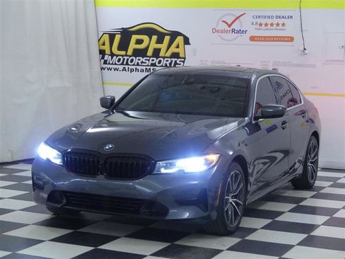 Used 2022 BMW 330i xDrive Sedan AWD/4WD image 4