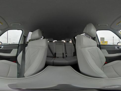 Used 2026 Hyundai Santa Fe SEL FWD image 41