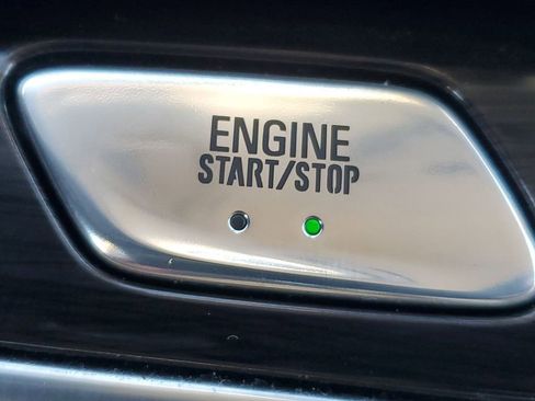 Used 2023 Buick Enclave Essence image 38