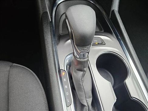 Used 2025 Chevrolet Malibu LT FWD image 12