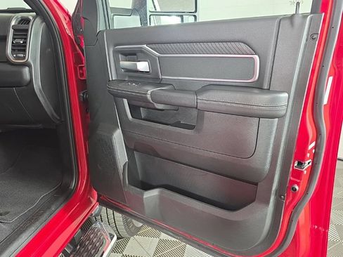 Certified 2026 RAM 2500 Big Horn AWD/4WD image 35