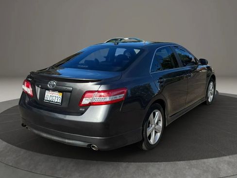 Used 2010 Toyota Camry SE image 8