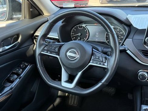 Used 2024 Nissan Altima 2.5 SR FWD image 19