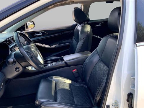 Used 2019 Nissan Maxima Platinum FWD image 8
