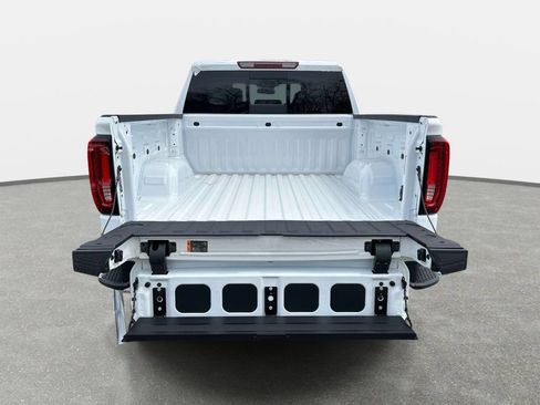 New 2026 GMC Sierra 1500 SLT w/ SLT Premium Package AWD/4WD image 4