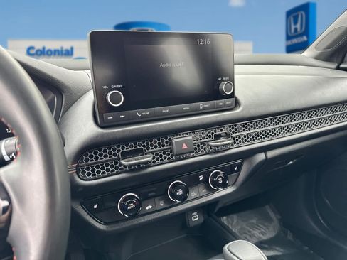 Certified 2025 Honda HR-V Sport image 23