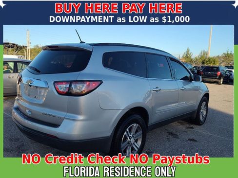 Used 2015 Chevrolet Traverse LT FWD image 7