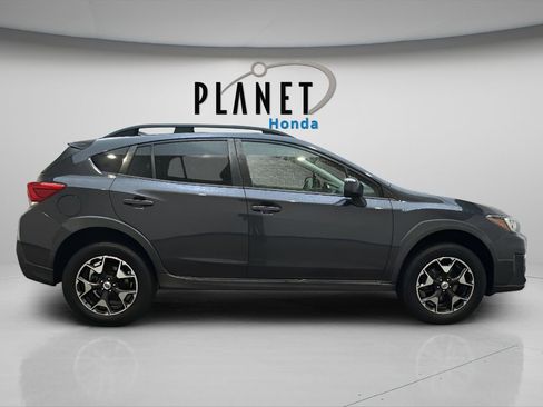 Used 2018 Subaru Crosstrek 2.0i Premium AWD/4WD image 3