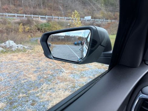 Used 2024 Chevrolet Equinox LS w/ Driver Confidence II Package image 10