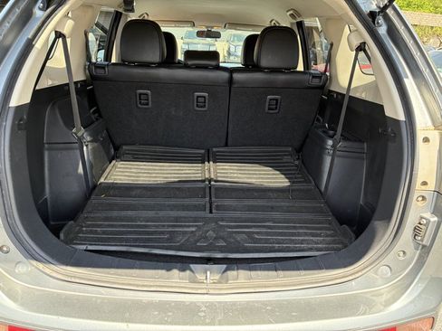 Used 2015 Mitsubishi Outlander SE FWD image 16
