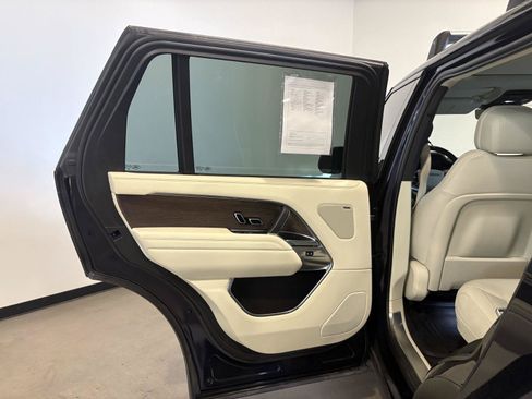 Used 2023 Land Rover Range Rover Long Wheelbase SE AWD/4WD image 28