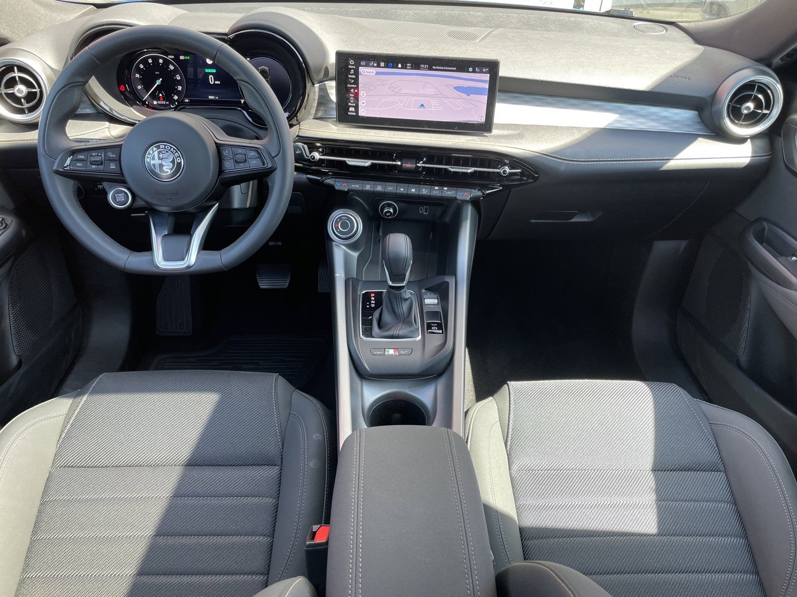 Used 2024 Alfa Romeo Tonale Ti AWD/4WD image 2