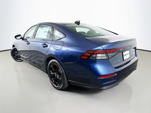 New 2025 Honda Accord SE image 5