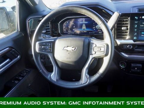 Used 2025 Chevrolet Silverado 1500 LT image 9