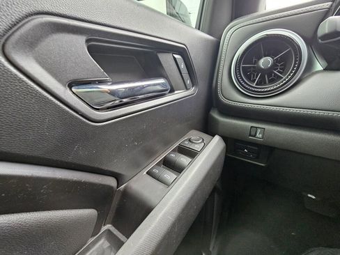 Used 2023 Chevrolet Colorado LT w/ LT Convenience Package II image 39