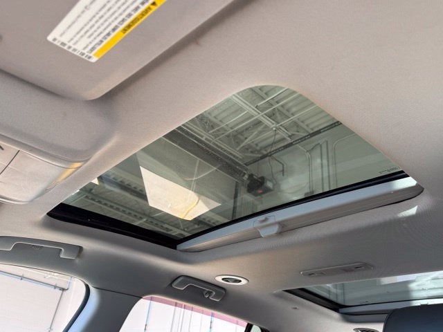 Used 2019 GMC Acadia SLT AWD/4WD image 15