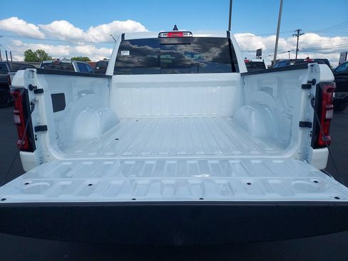 New 2026 RAM 1500 Express AWD/4WD image 9