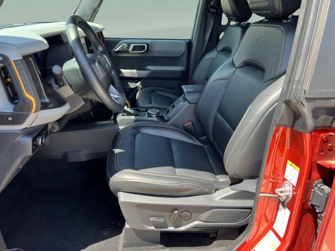 Used 2023 Ford Bronco Badlands AWD/4WD image 9