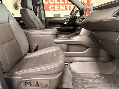 Used 2023 Chevrolet Suburban RST w/ Luxury Package AWD/4WD image 30