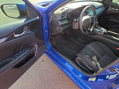 Used 2020 Honda Civic LX image 9