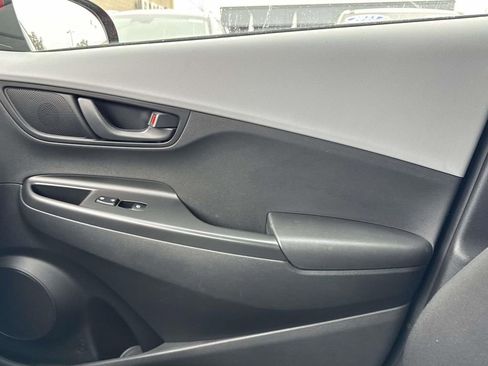 Used 2021 Hyundai Kona SEL AWD/4WD image 34