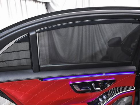 Used 2023 Mercedes-Benz S 580e 4MATIC Sedan image 14