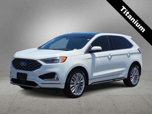 Used 2020 Ford Edge Titanium w/ Equipment Group 301A AWD/4WD image 4