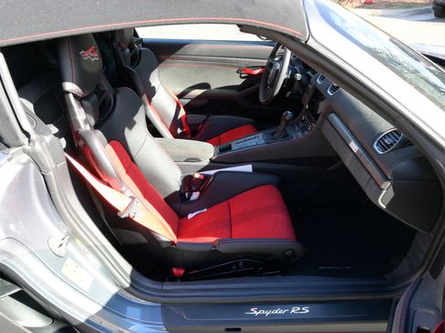 Used 2024 Porsche 718 Boxster Spyder RS image 36