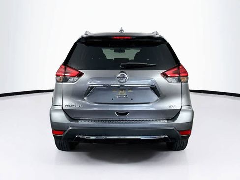 Used 2017 Nissan Rogue SV FWD image 5