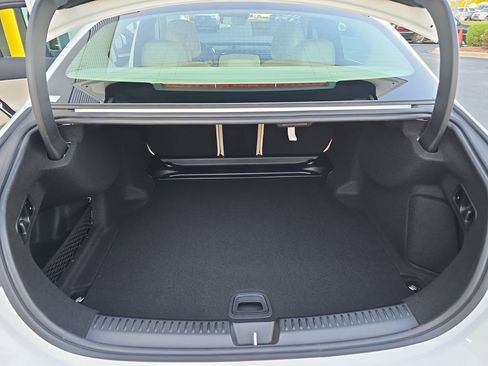 New 2026 Mercedes-Benz E 350 Sedan image 12