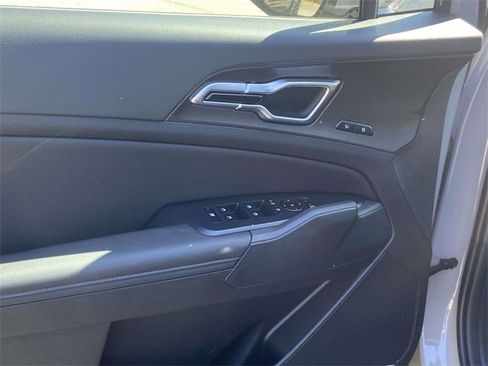 New 2026 Kia Sportage SX image 13