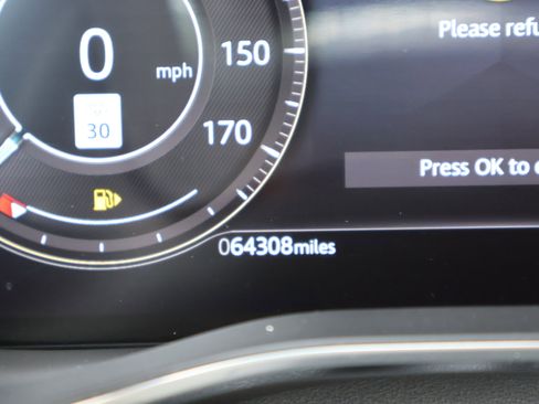 Used 2021 Jaguar F-PACE S image 27